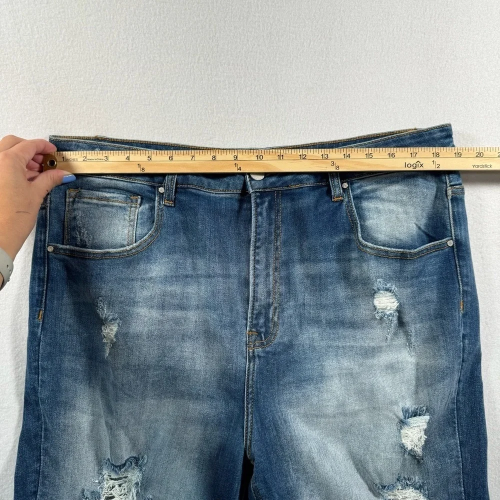 Risen Flare Leg Jeans Womens Size 3XL Medium Blue High Rise